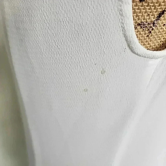 MANGANO White Ruffled open front, very soft body suit. Size Tg.42 US Medium - Picture 7 of 11